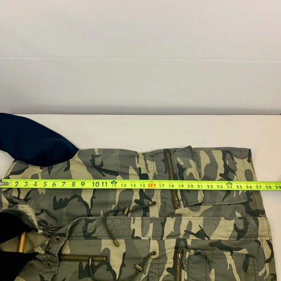 Forever 21 washed camo sweatshirt /hooded utility jacket, with zippered pockets - Picture 12 of 12